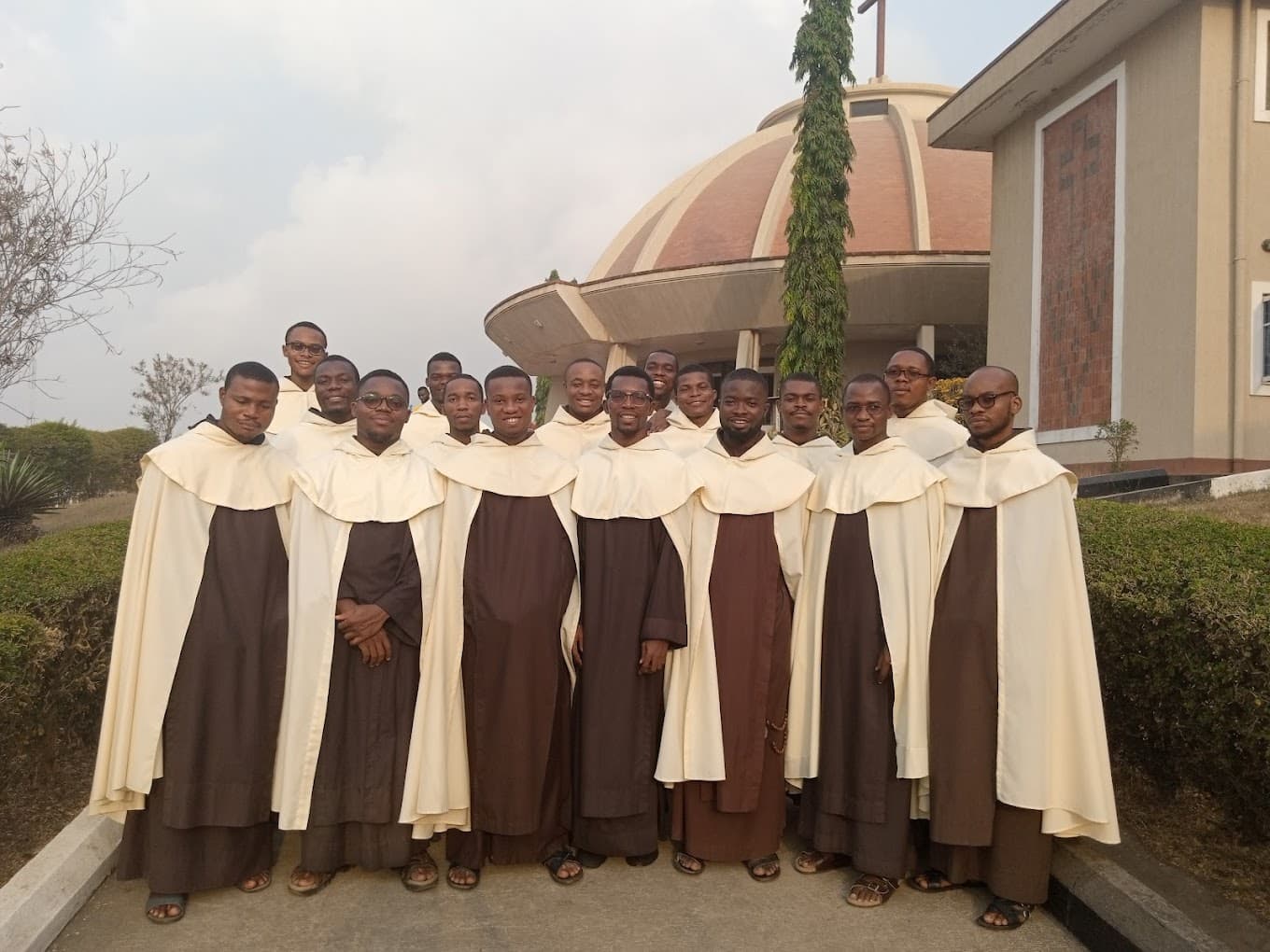 Carmelite sister in contemplative prayer